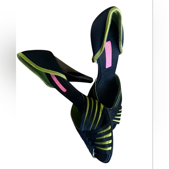 Y2k Vintage Betsey Johnson Black and Green Flats with Modern Silhouette - Picture 4 of 5